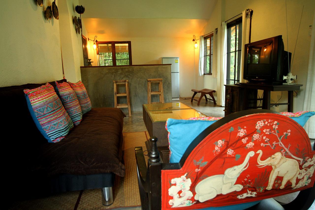 Jasmine Hills Lodge Doi Saket Exterior photo